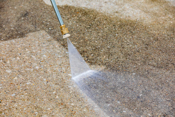 Playground Equipment Cleaning in Hamshire, TX